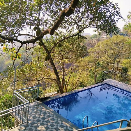 Sunset Valley Kerala Pool Resort - Serene Natural Forest Cottage Stay In Idukki With Sunrise & Sunset Panoramas, Natural Streams & Tranquil Summer Evenings Pīrmed المظهر الخارجي الصورة