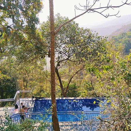 Sunset Valley Kerala Pool Resort - Serene Natural Forest Cottage Stay In Idukki With Sunrise & Sunset Panoramas, Natural Streams & Tranquil Summer Evenings Pīrmed المظهر الخارجي الصورة