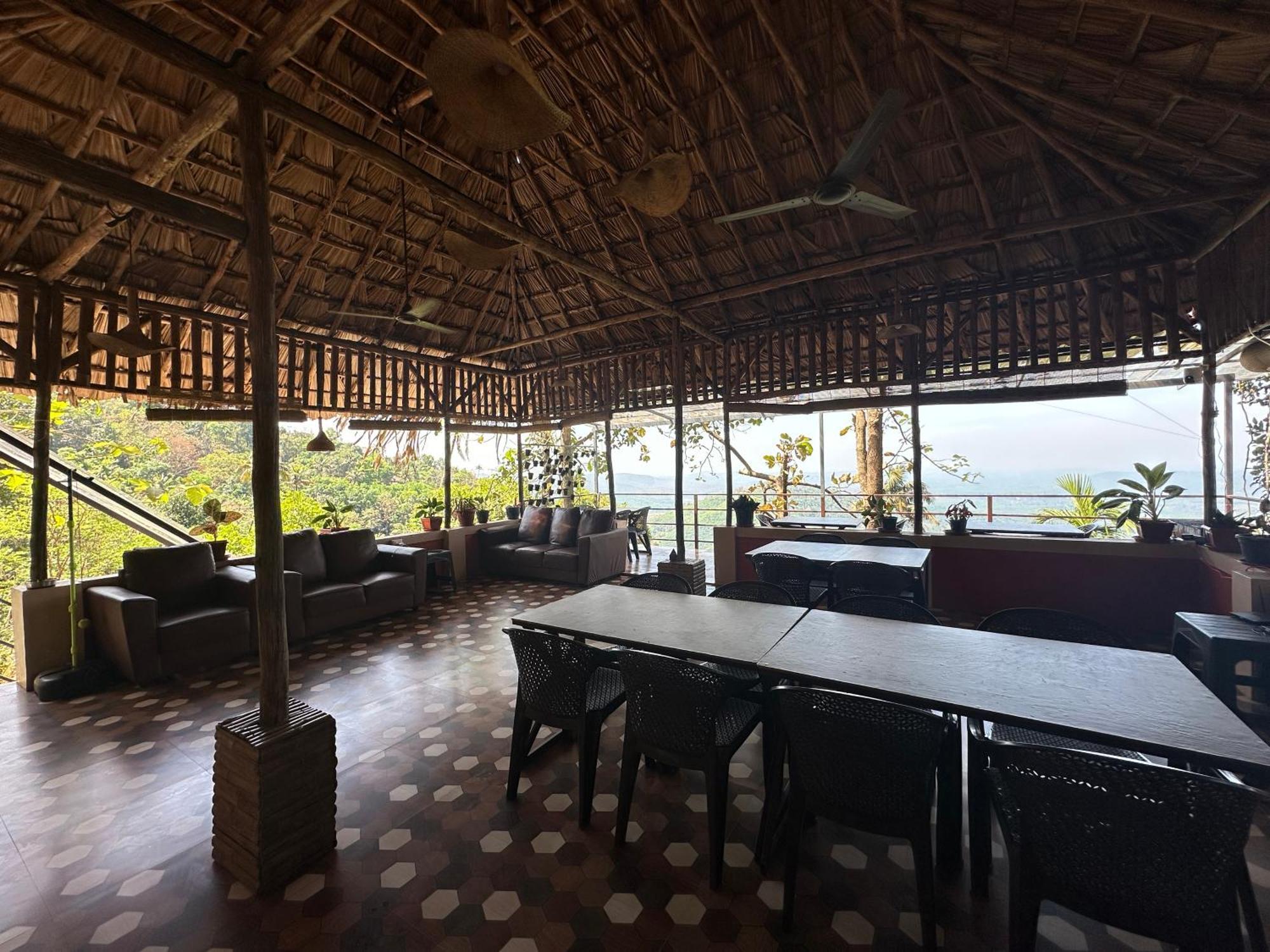 Sunset Valley Kerala Pool Resort - Serene Natural Forest Cottage Stay In Idukki With Sunrise & Sunset Panoramas, Natural Streams & Tranquil Summer Evenings Pīrmed المظهر الخارجي الصورة