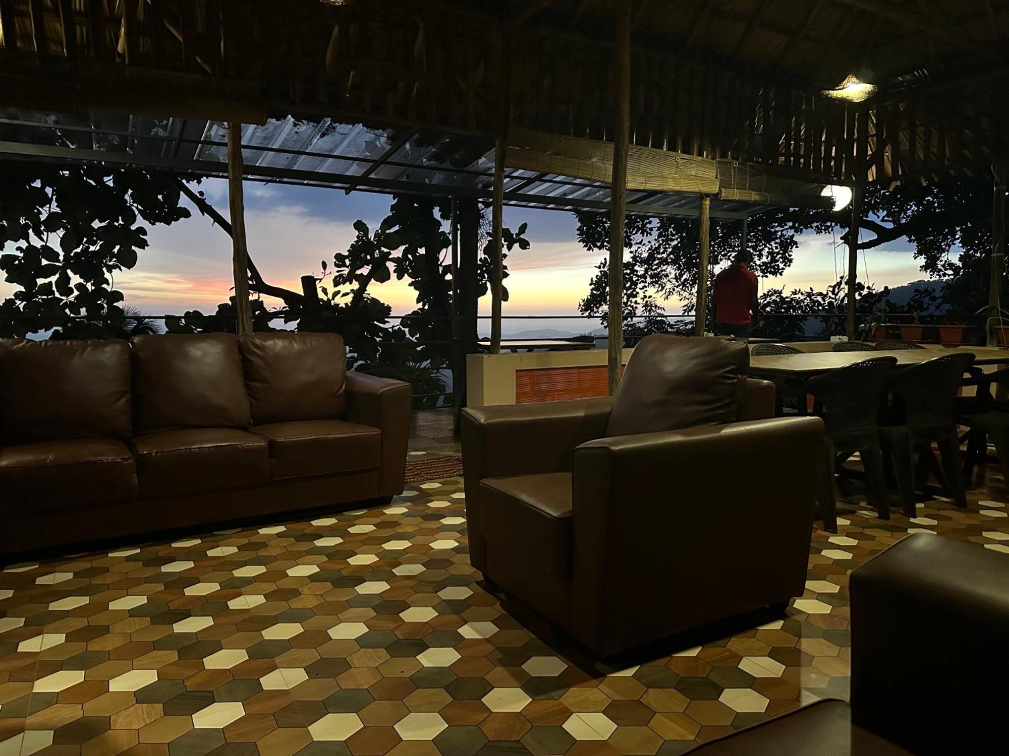Sunset Valley Kerala Pool Resort - Monsoon Forest Cottage Stay In Idukki With Private Waterfalls, Natural Streams & Breathtaking Views Pīrmed المظهر الخارجي الصورة