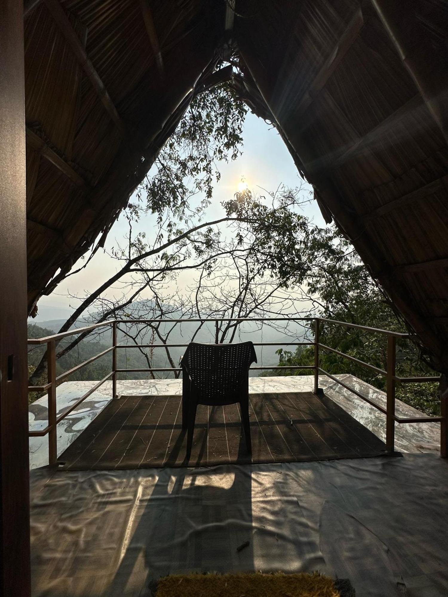 Sunset Valley Kerala Pool Resort - Serene Natural Forest Cottage Stay In Idukki With Sunrise & Sunset Panoramas, Natural Streams & Tranquil Summer Evenings Pīrmed المظهر الخارجي الصورة