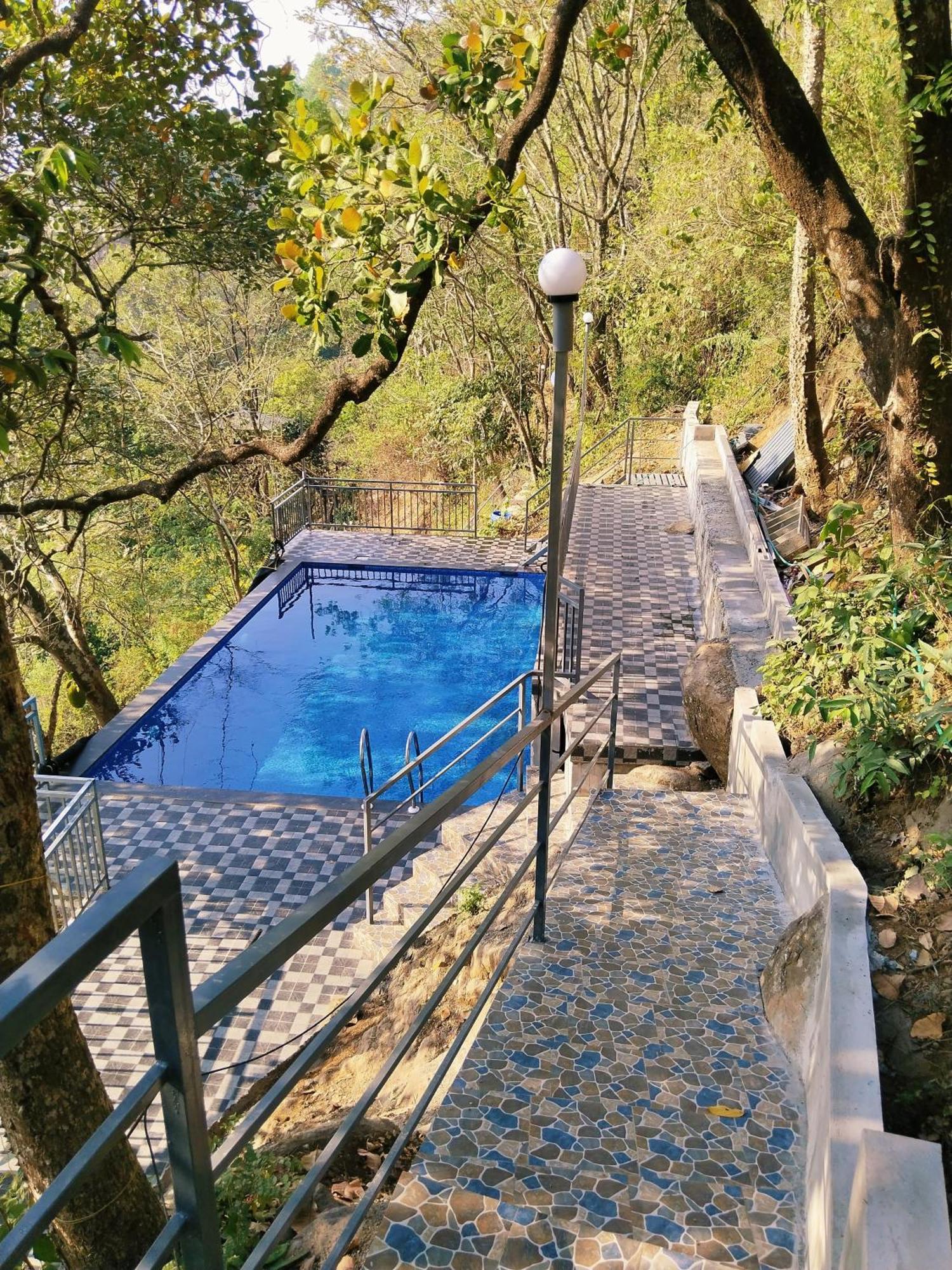 Sunset Valley Kerala Pool Resort - Serene Natural Forest Cottage Stay In Idukki With Sunrise & Sunset Panoramas, Natural Streams & Tranquil Summer Evenings Pīrmed المظهر الخارجي الصورة